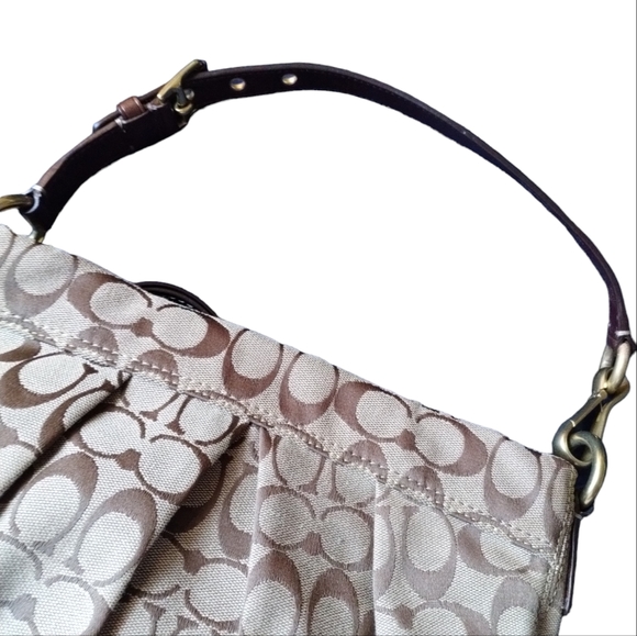 Authentic coach handbag - Picture 6 of 14